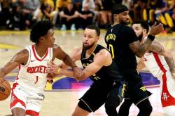 雷速体育直播官网-前NBA巨星重返球场，助力球队逆袭