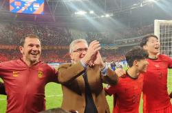 雷速体育比分直播-印尼队轻取中国队，黄鸭组合点燃赛场