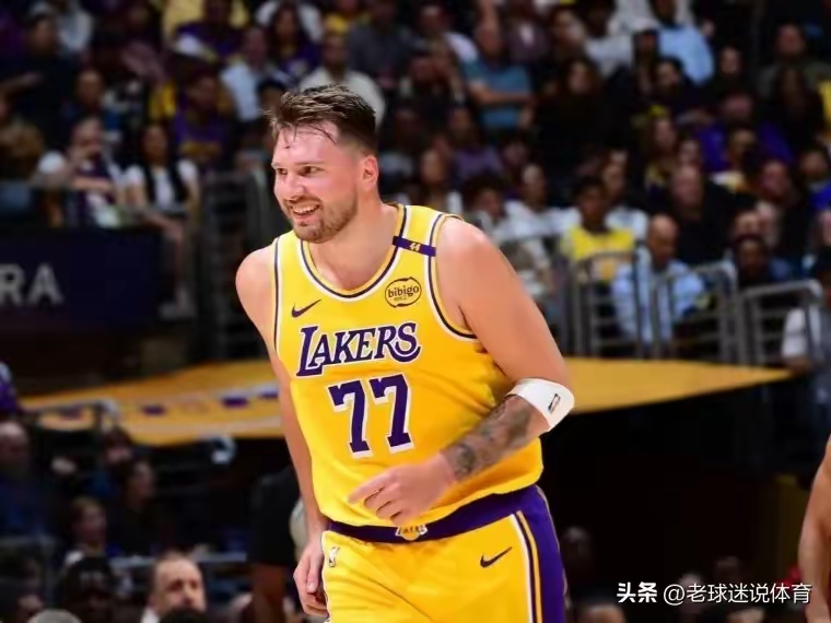 关于中锋双塔组合横扫对手，攻守兼备威震全场的信息