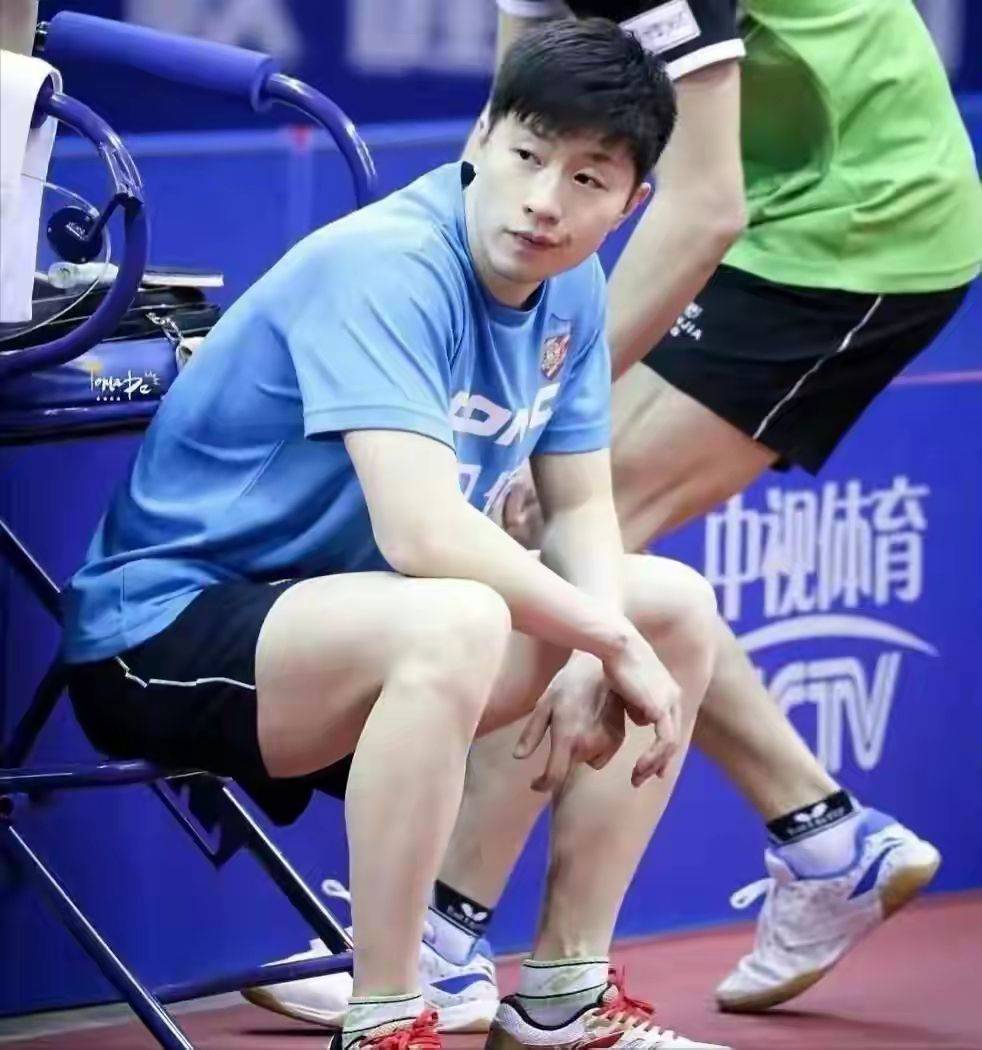 包含中国乒乓球队横扫瑞典乒乓球队，马龙制霸全场的词条