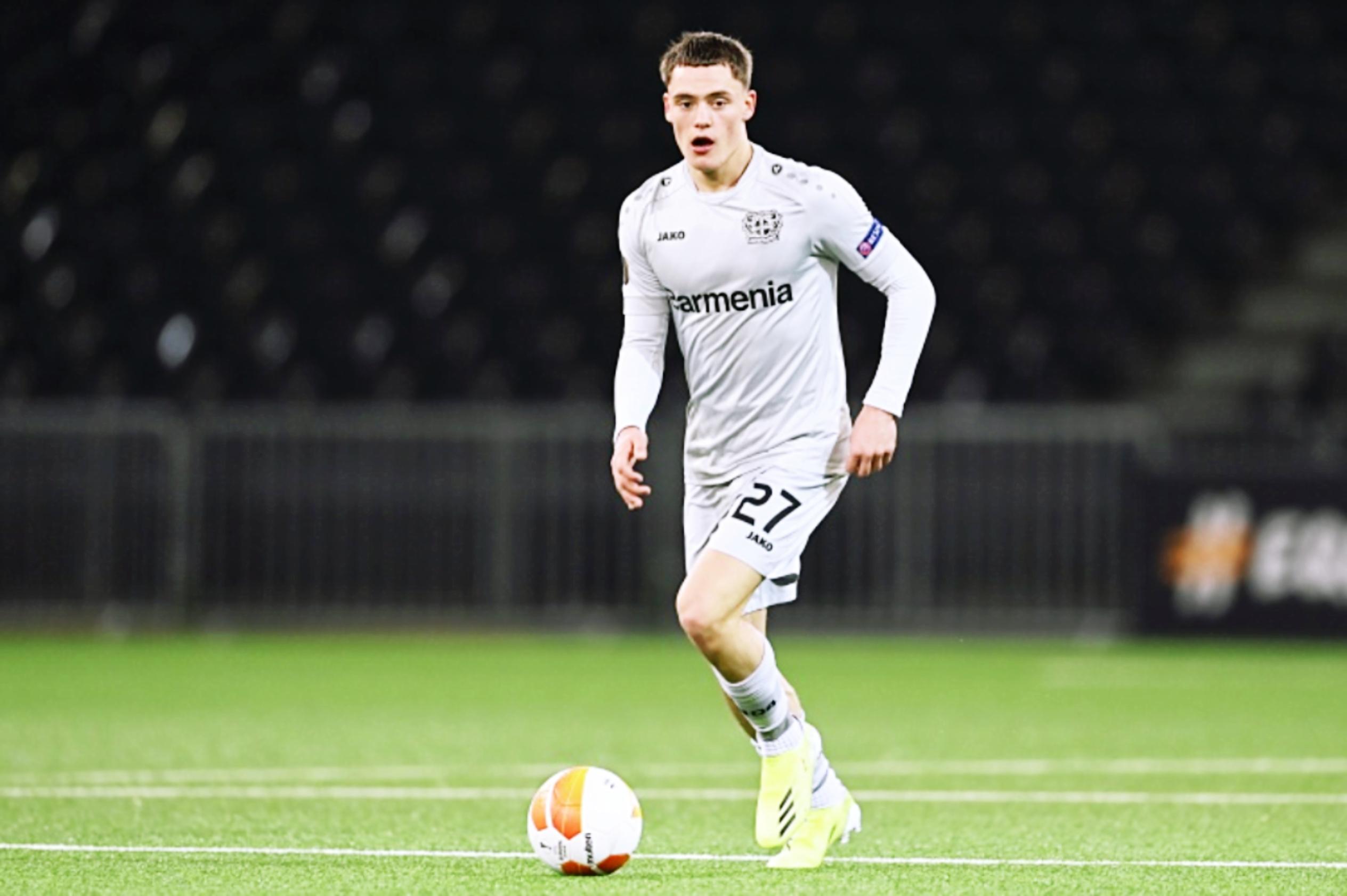 关于勒沃库森力克曼联，莫德里奇惊艳世界波宿命之战成都决赛之夜，锁定晋级资格的信息