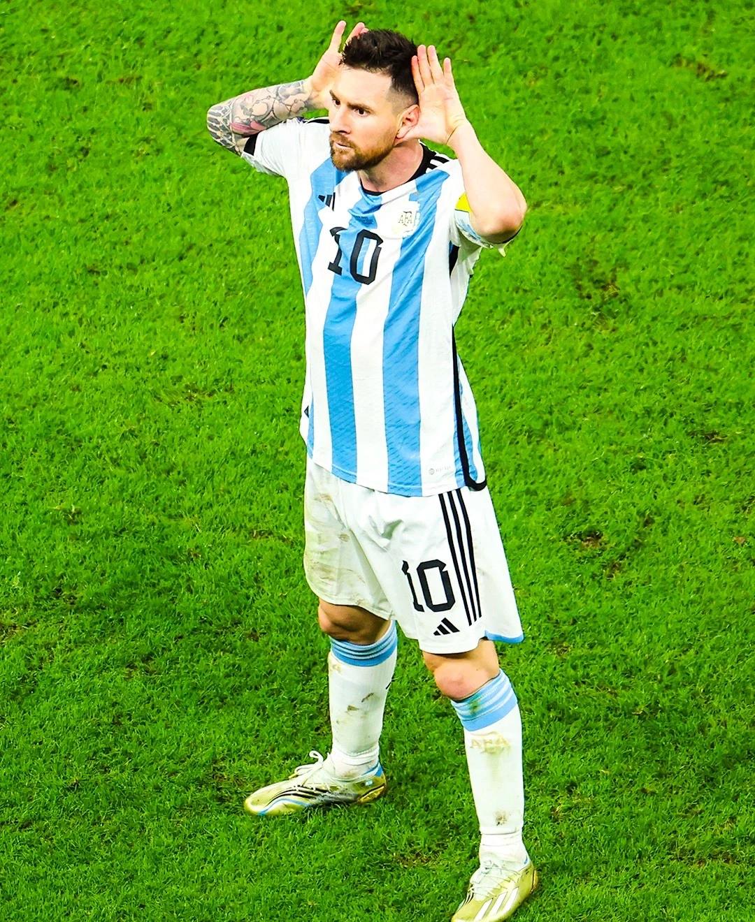 包含阿根廷血洗荷兰，布鲁诺惊艳世界的词条