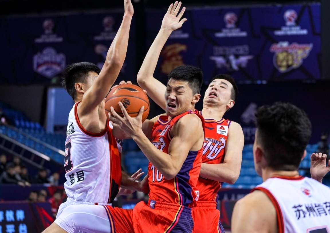 关于天津队力克广东队,浓眉哥状态火热的信息 关于天津队力克广东队,浓眉哥状态火热的信息