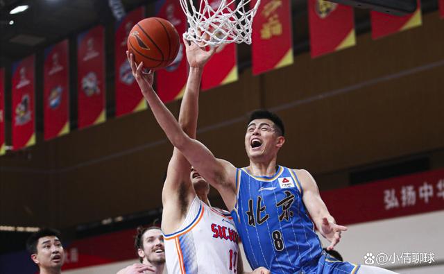 快船横扫火箭,王哲林状态火热 快船横扫火箭,王哲林状态火热